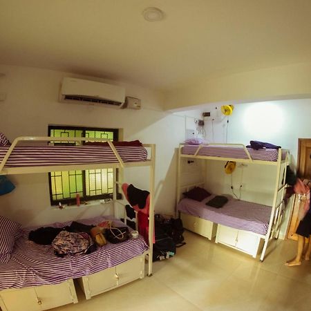 Bonds Hostel Candolim Eksteriør billede